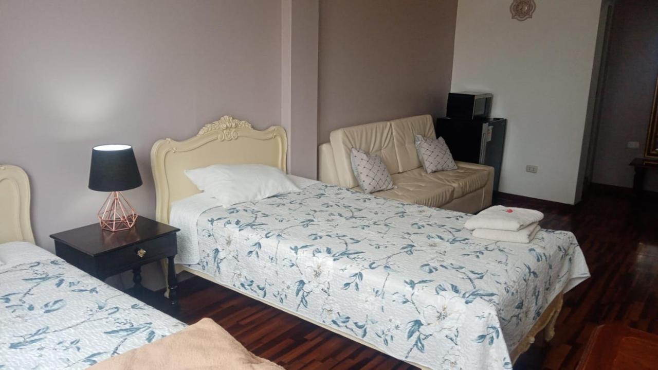 Strenua - Las Quintanas Hostel Trujillo Kültér fotó