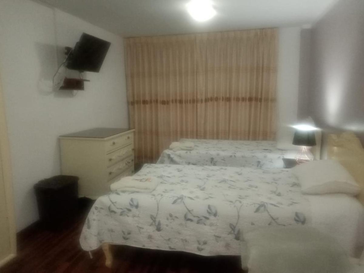Strenua - Las Quintanas Hostel Trujillo Kültér fotó