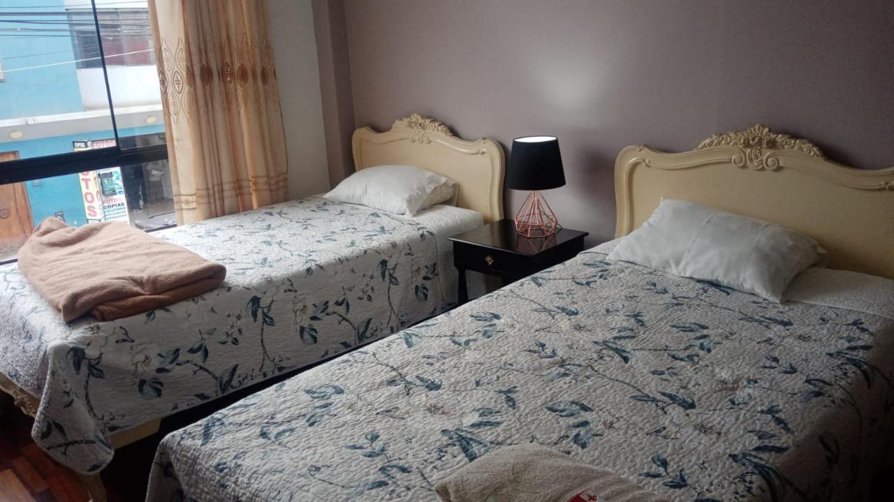 Strenua - Las Quintanas Hostel Trujillo Kültér fotó