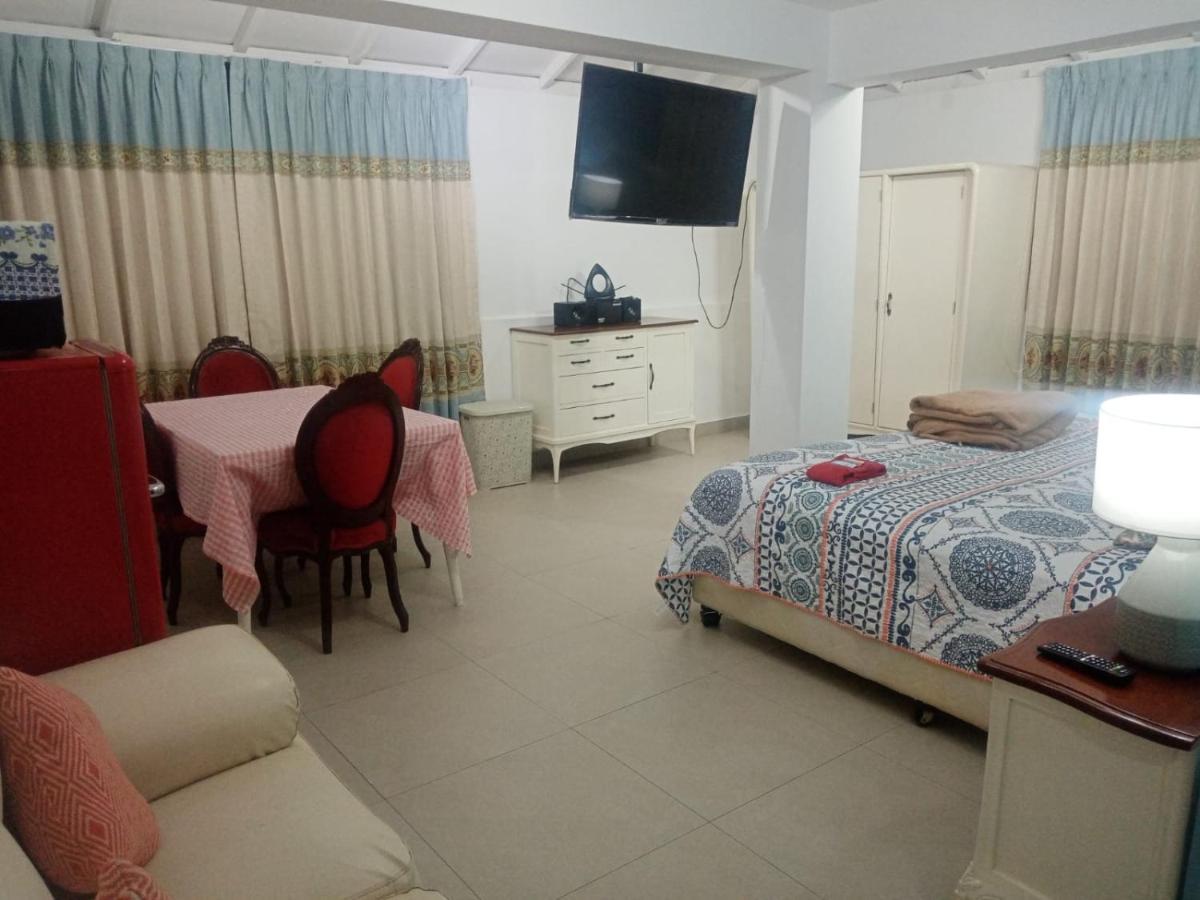 Strenua - Las Quintanas Hostel Trujillo Kültér fotó