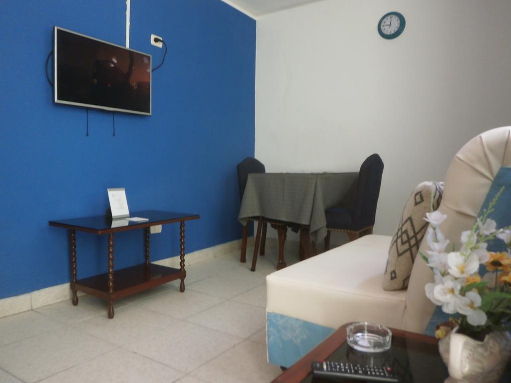 Strenua - Las Quintanas Hostel Trujillo Kültér fotó