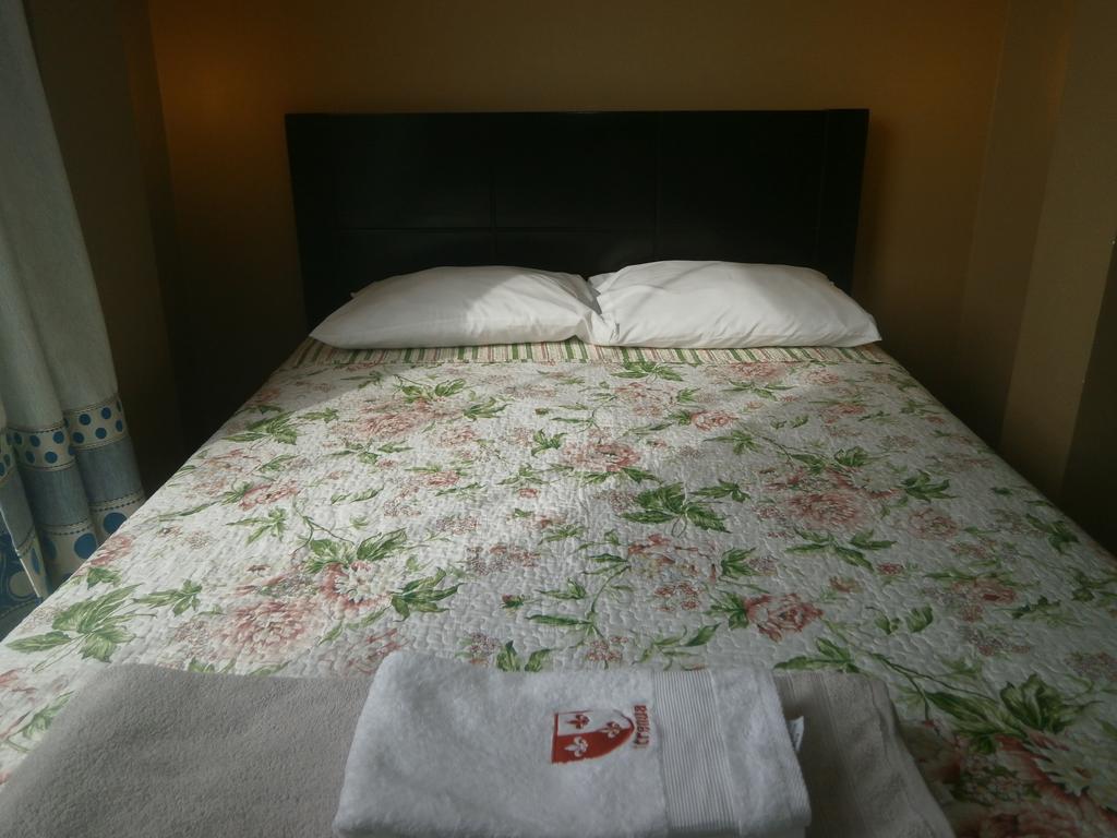Strenua - Las Quintanas Hostel Trujillo Kültér fotó