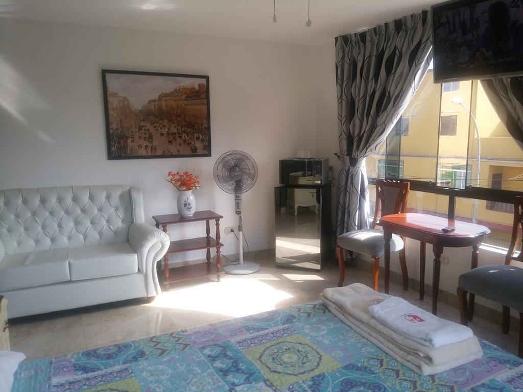 Strenua - Las Quintanas Hostel Trujillo Kültér fotó